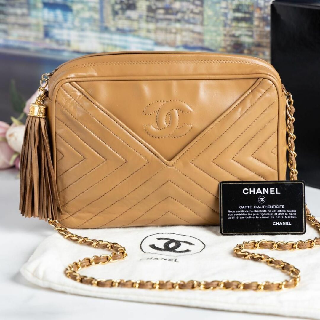 CHANEL - シャネル Vステッチ フリンジ ショルダーバッグ ラムスキン