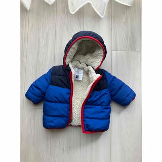 ベビーギャップ(babyGAP)の新品未使用babygap ダウンジャケット0-6monthsブルーネイビー(ジャケット/コート)