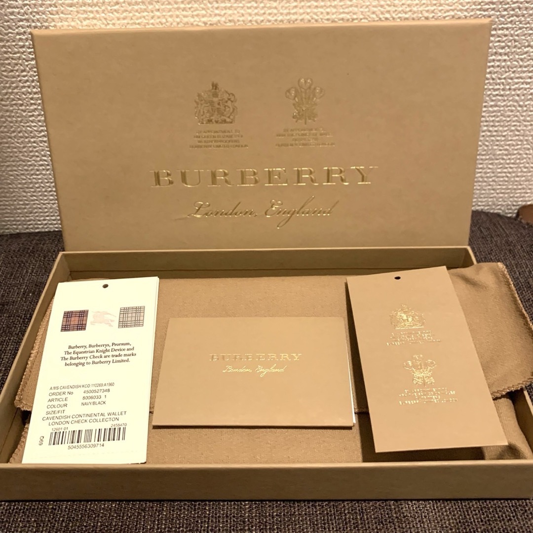 BURBERRY(バーバリー)の【正規品・新品未使用】BURBERRY 長財布 メンズのファッション小物(長財布)の商品写真