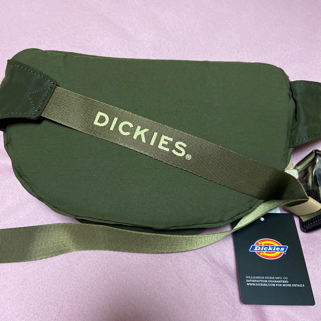 Dickies(ディッキーズ)の新品タグ付 Dickies  ディッキーズ ウエストバッグ モスグリーン レディースのバッグ(ボディバッグ/ウエストポーチ)の商品写真