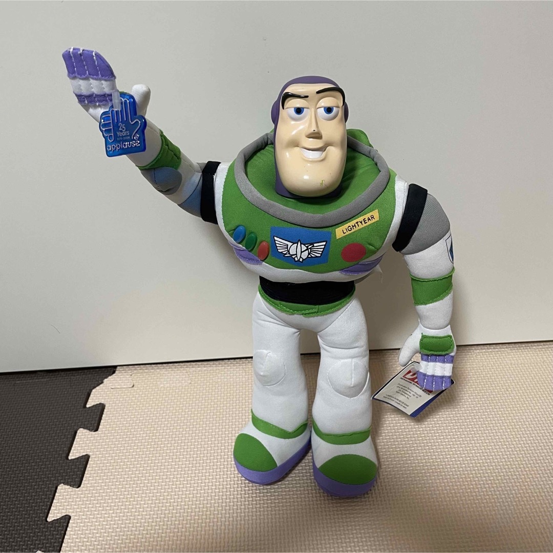 ディズニー レトロ バズ フィギュア - キャラクターグッズ