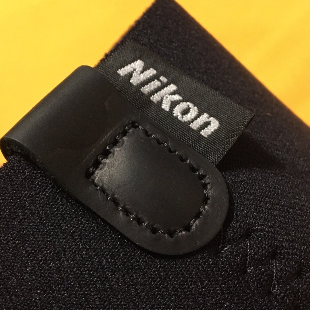 Nikon(ニコン)のNIKON 純正廃盤品 便利キャップ フードハットL 生産終了品 スマホ/家電/カメラのカメラ(レンズ(単焦点))の商品写真