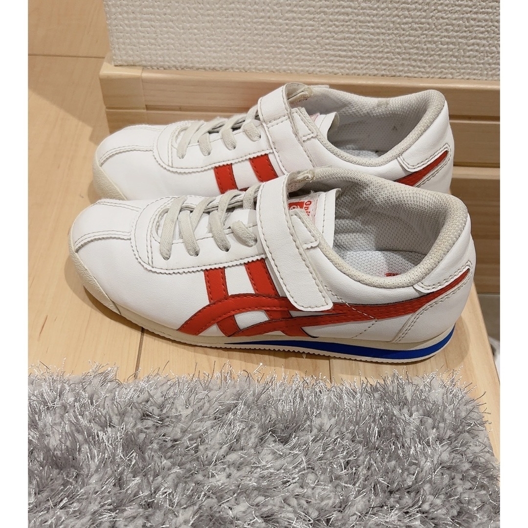 Onitsuka Tiger(オニツカタイガー)のオニツカタイガー　スニーカー キッズ/ベビー/マタニティのキッズ靴/シューズ(15cm~)(スニーカー)の商品写真