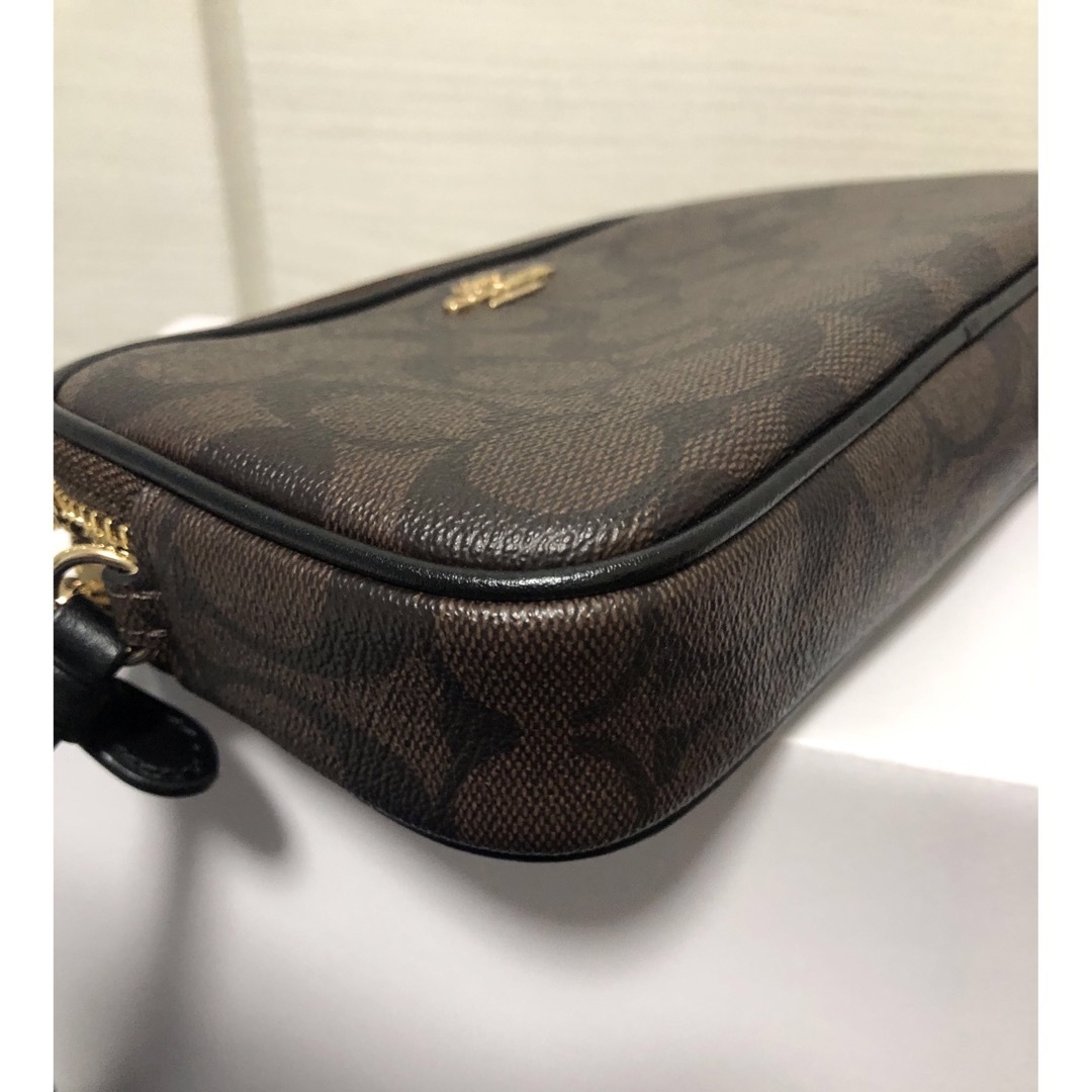 COACH(コーチ)の★coach ジグネチャーショルダーポシェット★ レディースのバッグ(ショルダーバッグ)の商品写真