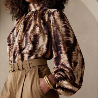 バナナリパブリック(Banana Republic)のバックスリットブラウス　未使用タグ付き(シャツ/ブラウス(長袖/七分))