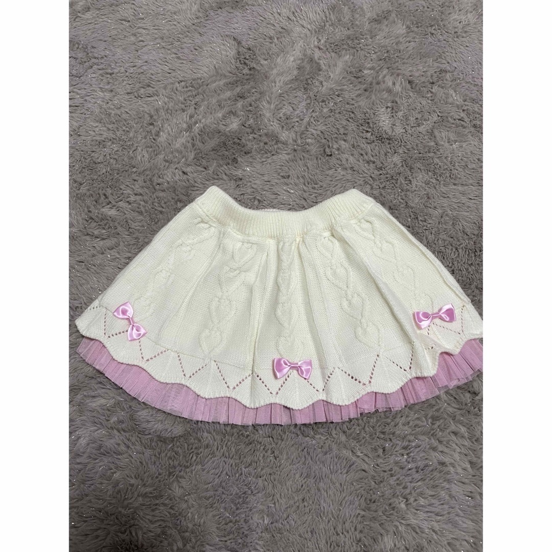 EARTHMAGIC(アースマジック)のアースマジック　ニットセットアップ　130 キッズ/ベビー/マタニティのキッズ服女の子用(90cm~)(ニット)の商品写真