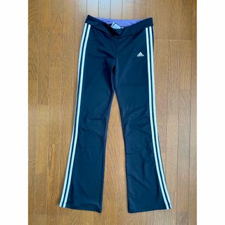 adidas トラックパンツ フレア パープル トリプル ライン　小松菜奈