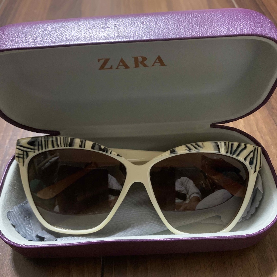 ZARA(ザラ)のZARAのオシャレサングラス レディースのファッション小物(サングラス/メガネ)の商品写真
