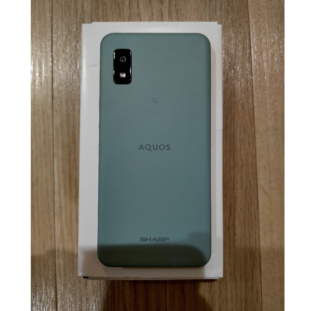 AQUOS(アクオス)のSHARP AQUOS Wish SH-M20 オリーブグリーン SIMフリー スマホ/家電/カメラのスマートフォン/携帯電話(スマートフォン本体)の商品写真