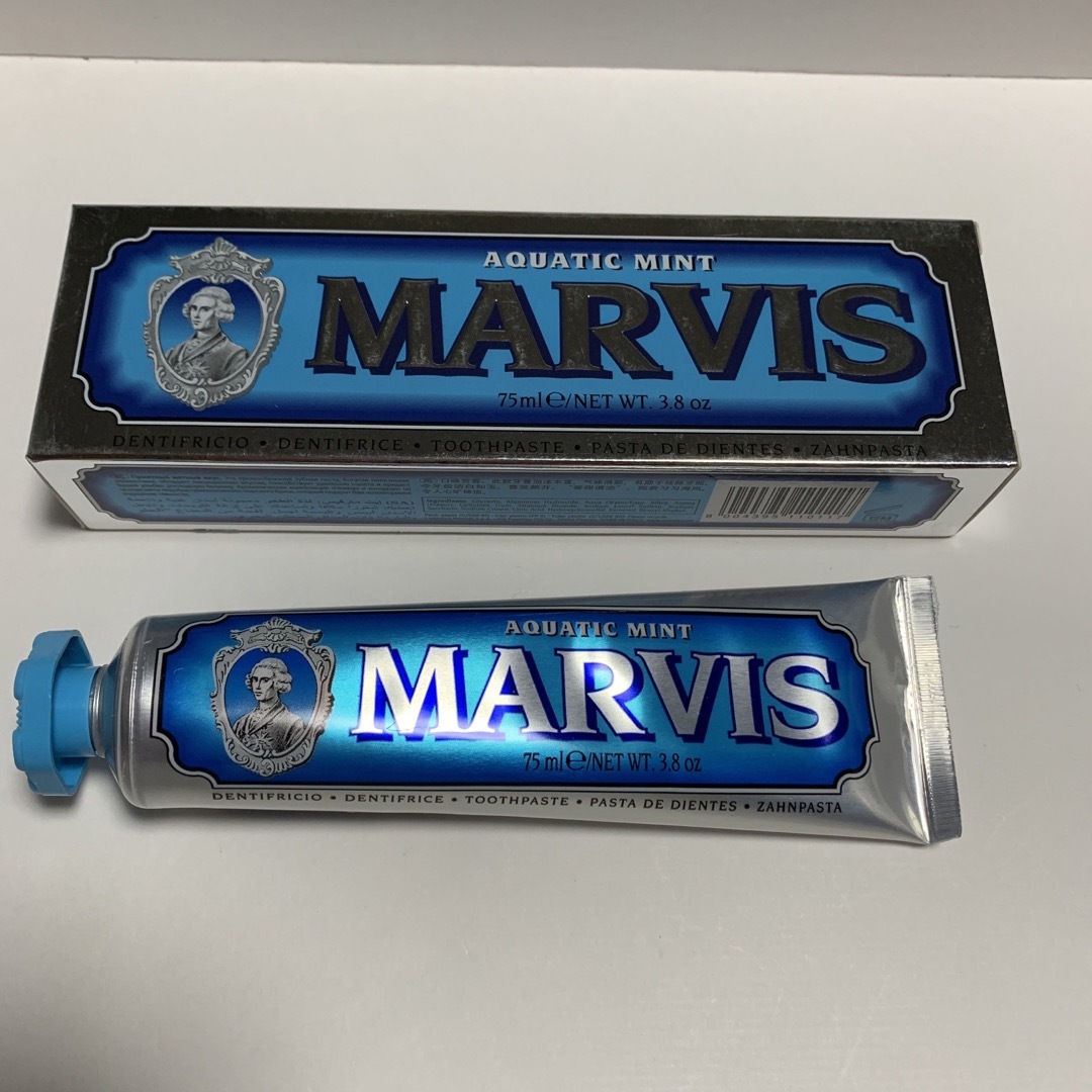 MARVIS(マービス)の⭐︎MARVIS マービス　アクアティック•スミント 歯磨き粉　75ml コスメ/美容のオーラルケア(歯磨き粉)の商品写真