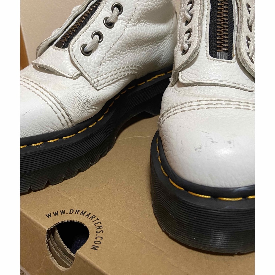 Dr.Martens(ドクターマーチン)の【レアカラー】Dr.Martins シンクレア　ホワイト　厚底ブーツ メンズの靴/シューズ(ブーツ)の商品写真