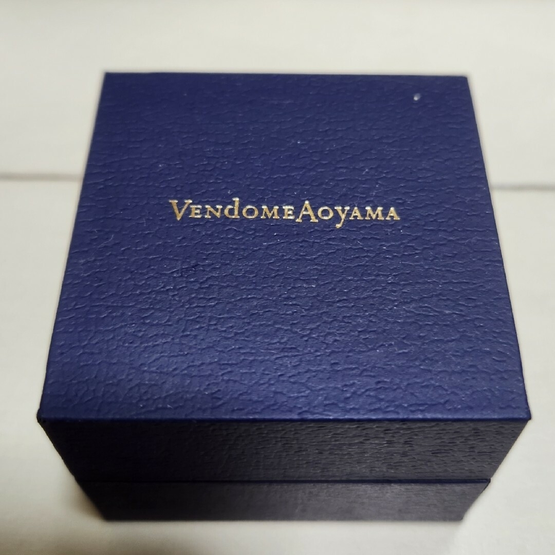 Vendome Aoyama(ヴァンドームアオヤマ)の☆ヴァンドーム青山☆5号サイズ☆中央にダイヤモンド☆ レディースのアクセサリー(リング(指輪))の商品写真