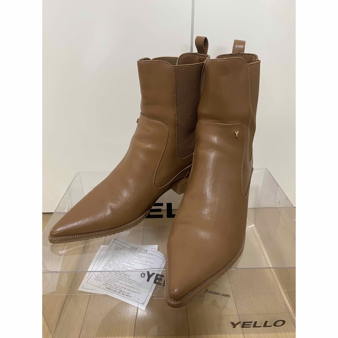 yellaw(イエロー)のYELLO ショートブーツ レディースの靴/シューズ(ブーツ)の商品写真