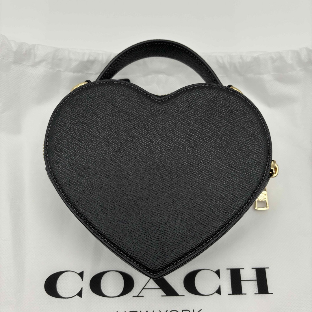 COACH   COACH新品 ハート クロスボディ！ブラック！ショルダー