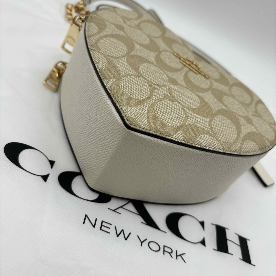 【COACH☆新品】ハート クロスボディ・シグネチャー キャンバス！カーキ！