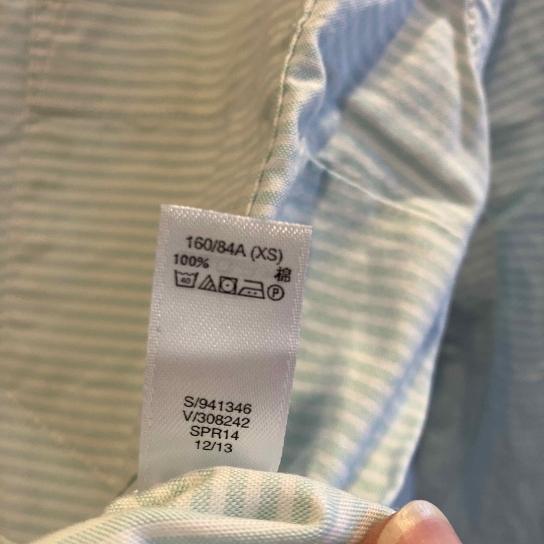 GAP(ギャップ)のGAP ギャップ　長袖シャツ 薄緑ストライプ レディースのトップス(シャツ/ブラウス(長袖/七分))の商品写真