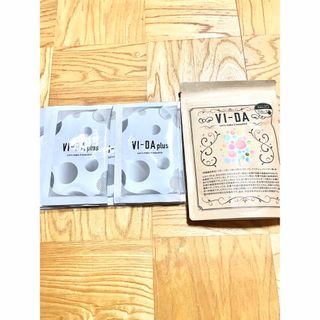 ヴィーダプラス(VIDA＋)のヴィーダ スムージー ピーチ味①　ヴィーダプラス 【匿名発送】(ダイエット食品)