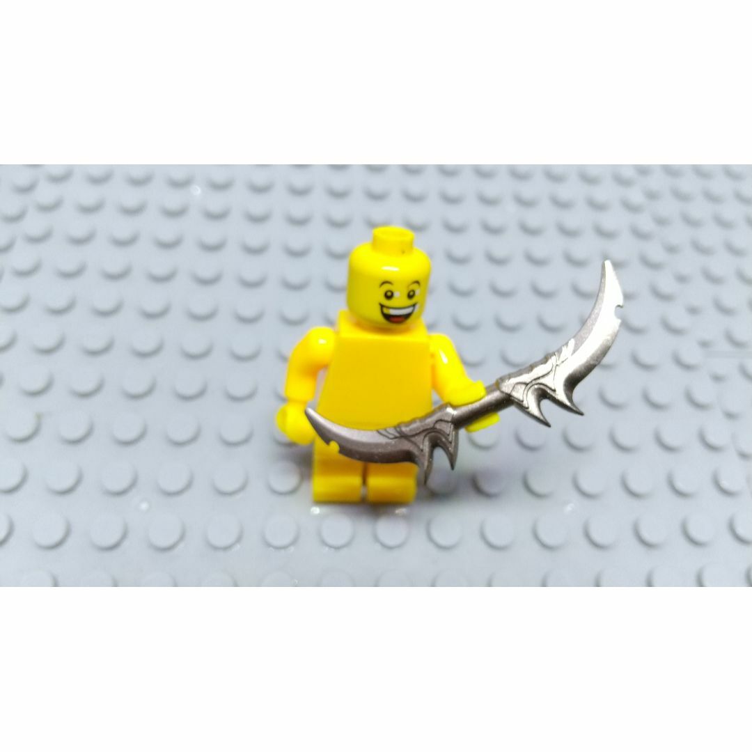 双刃刀　グレー　両剣　LEGO互換　レゴ武器　インテリア　モンハン　クリスマス エンタメ/ホビーのフィギュア(SF/ファンタジー/ホラー)の商品写真