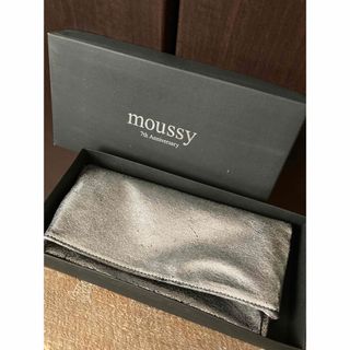 マウジー(moussy)のmoussy 新品箱入りクラッチバッグ 激レア(クラッチバッグ)