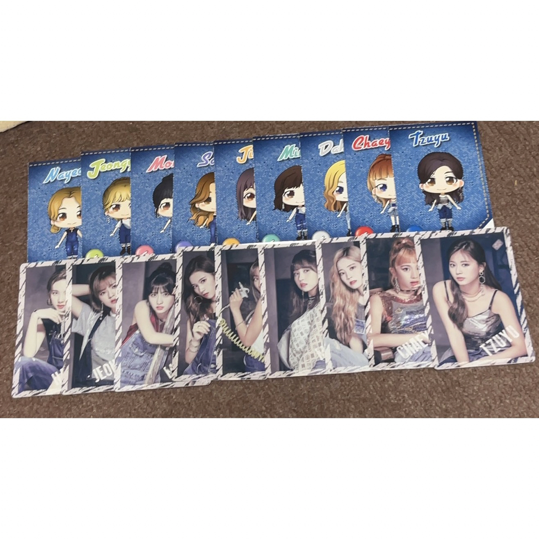 TWICE(トゥワイス)のTWICE 公式 BDZ FCくじ シール コンプリート セット エンタメ/ホビーのCD(K-POP/アジア)の商品写真