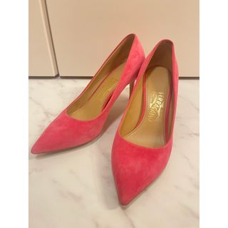 サルヴァトーレフェラガモ(Salvatore Ferragamo)のsalvatore ferragamo パンプス(ハイヒール/パンプス)