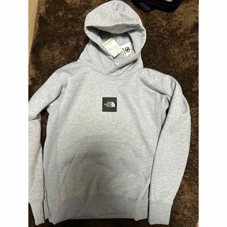 NT61821north face square logo big hoodie 直営店限定