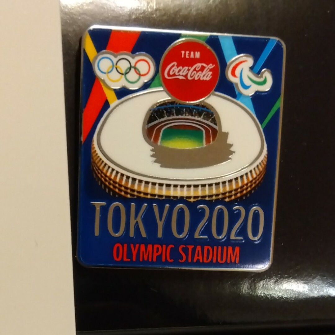 コカ・コーラ(コカコーラ)のコカ・コーラ 2020五輪 ピンバッジ エンタメ/ホビーのアニメグッズ(バッジ/ピンバッジ)の商品写真