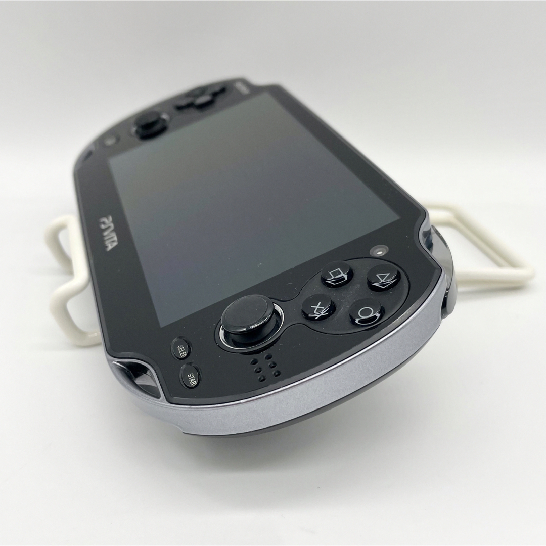 PlayStation Vita(プレイステーションヴィータ)の【液晶美品】PlayStation Vita PCH-1100 ブラック 本体 エンタメ/ホビーのゲームソフト/ゲーム機本体(携帯用ゲーム機本体)の商品写真