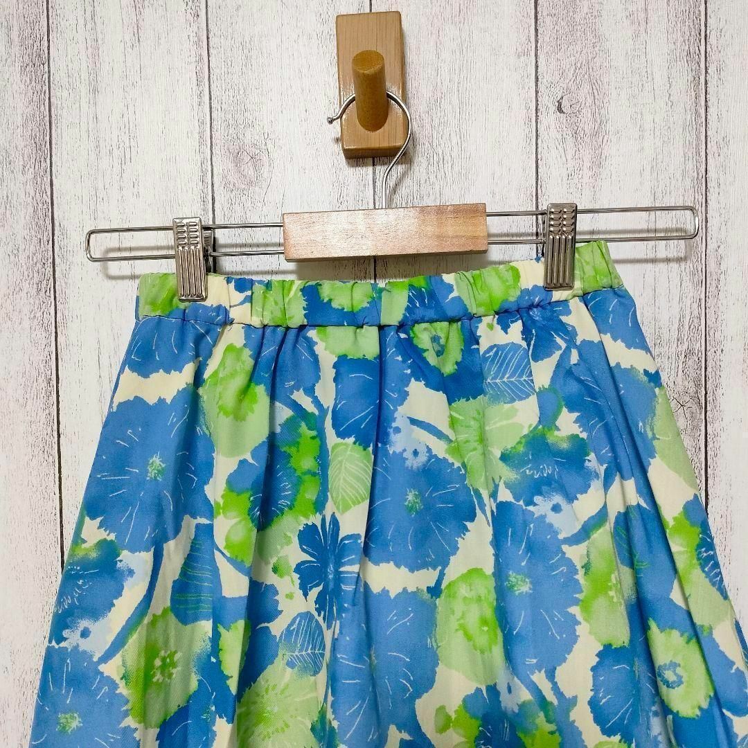 Lugnoncure(ルノンキュール)のLugnoncure　ルノンキュール　(S)　レトロ花柄スカート レディースのスカート(ひざ丈スカート)の商品写真