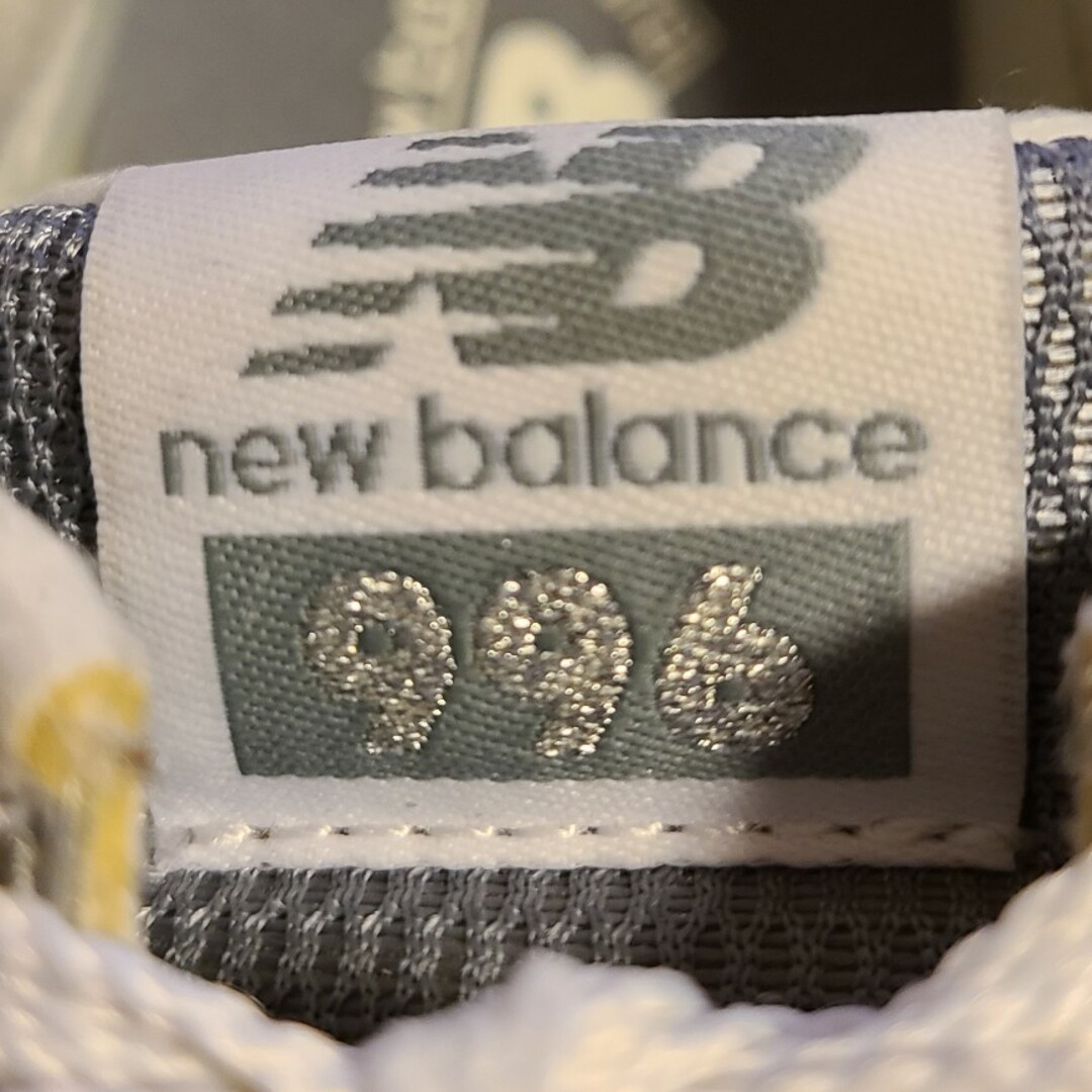 New Balance(ニューバランス)のチーニ様◯NEWBALANCE 996 レディーススニーカー　グレー/シルバー レディースの靴/シューズ(スニーカー)の商品写真