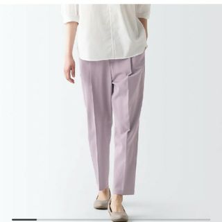 ムジルシリョウヒン(MUJI (無印良品))の無印良品 今季　テーパードパンツ(カジュアルパンツ)