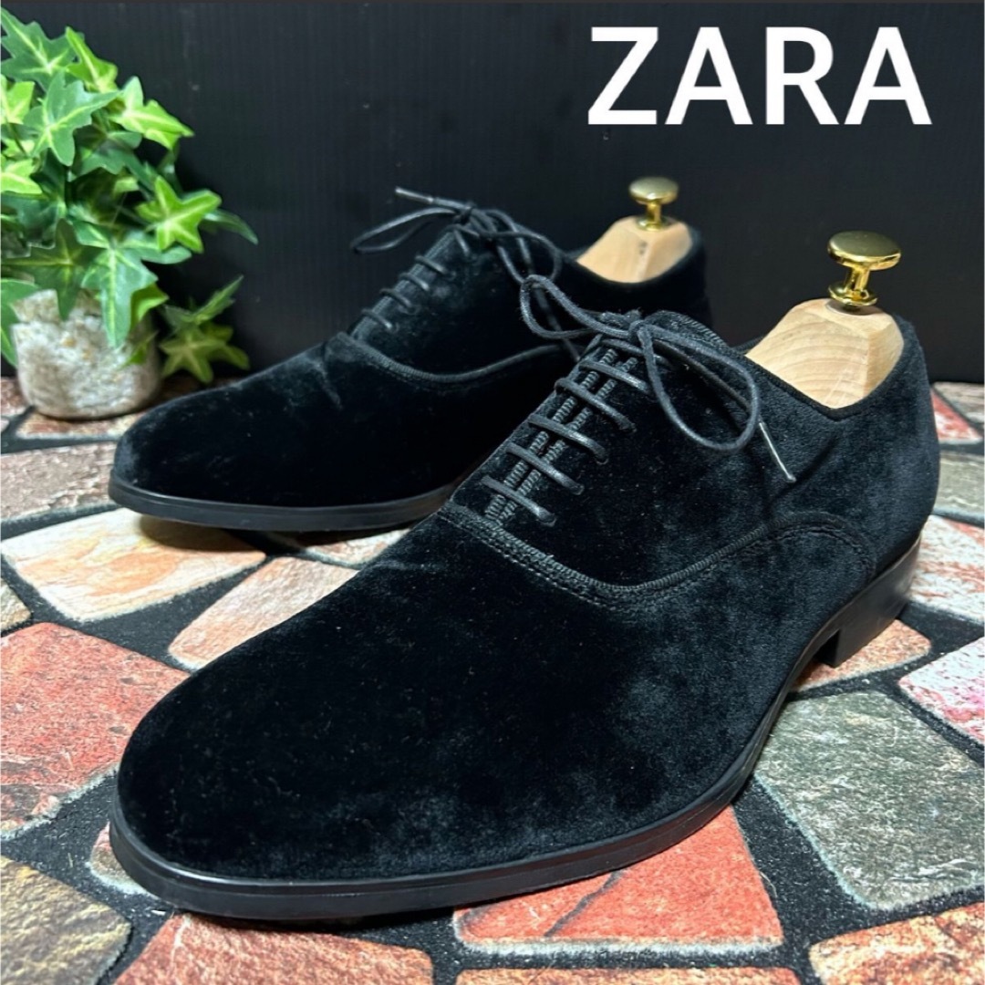 ZARA(ザラ)のZARA プレーントゥ　ベロア　ホールカット　ブラック メンズの靴/シューズ(ドレス/ビジネス)の商品写真