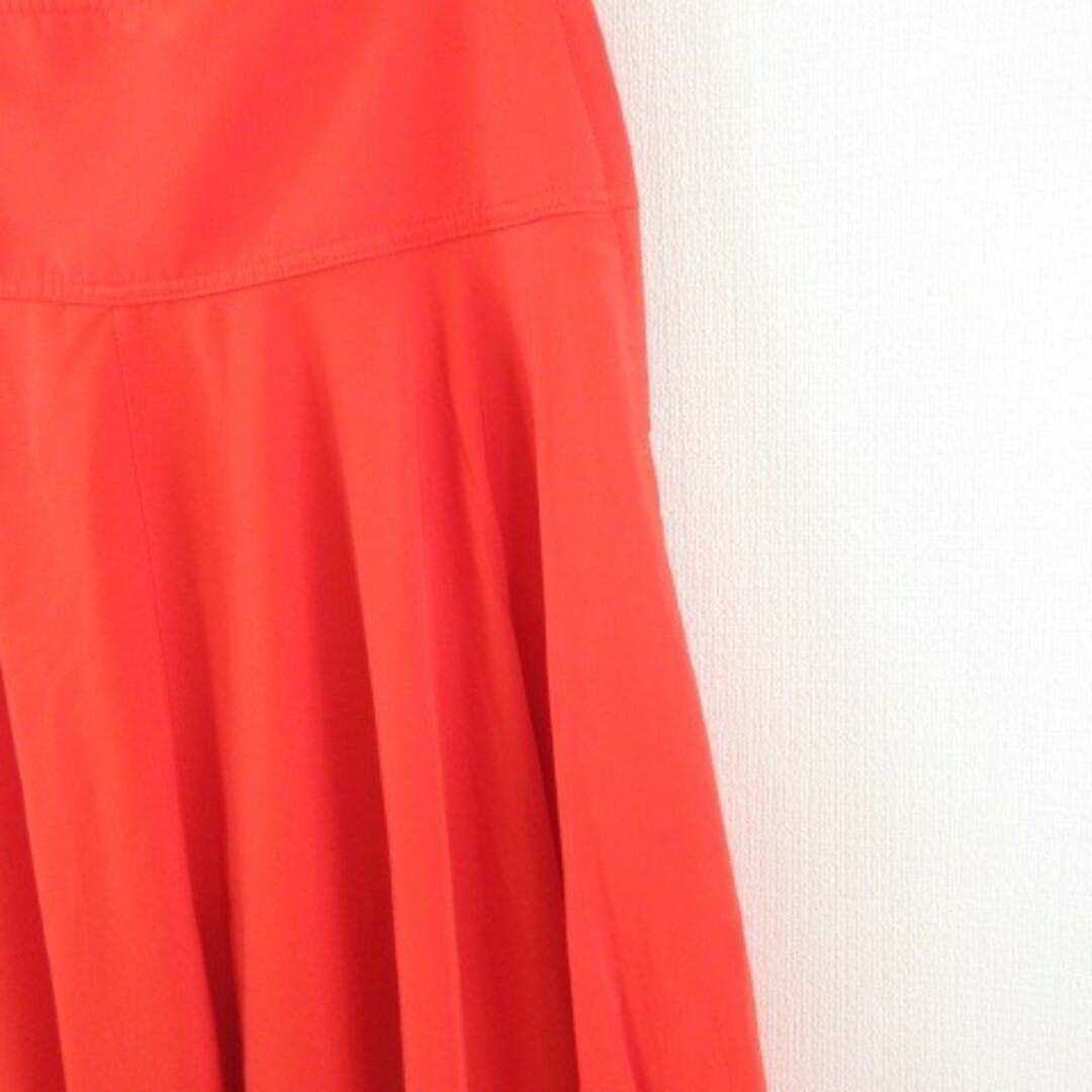 UNIQLO(ユニクロ)のユニクロ UNIQLO レーヨンミディスカート フレア オレンジ 76 レディースのスカート(ひざ丈スカート)の商品写真