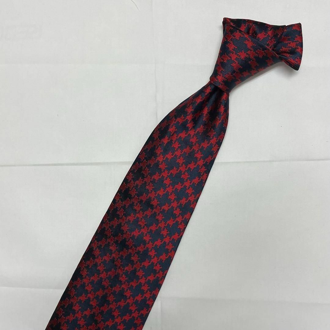 Dunhill(ダンヒル)の「英」最高級 ダンヒル 千鳥格子柄 ネクタイ シルク 赤×紺 極美品 メンズのファッション小物(ネクタイ)の商品写真
