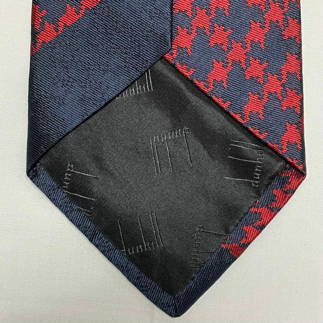 Dunhill(ダンヒル)の「英」最高級 ダンヒル 千鳥格子柄 ネクタイ シルク 赤×紺 極美品 メンズのファッション小物(ネクタイ)の商品写真