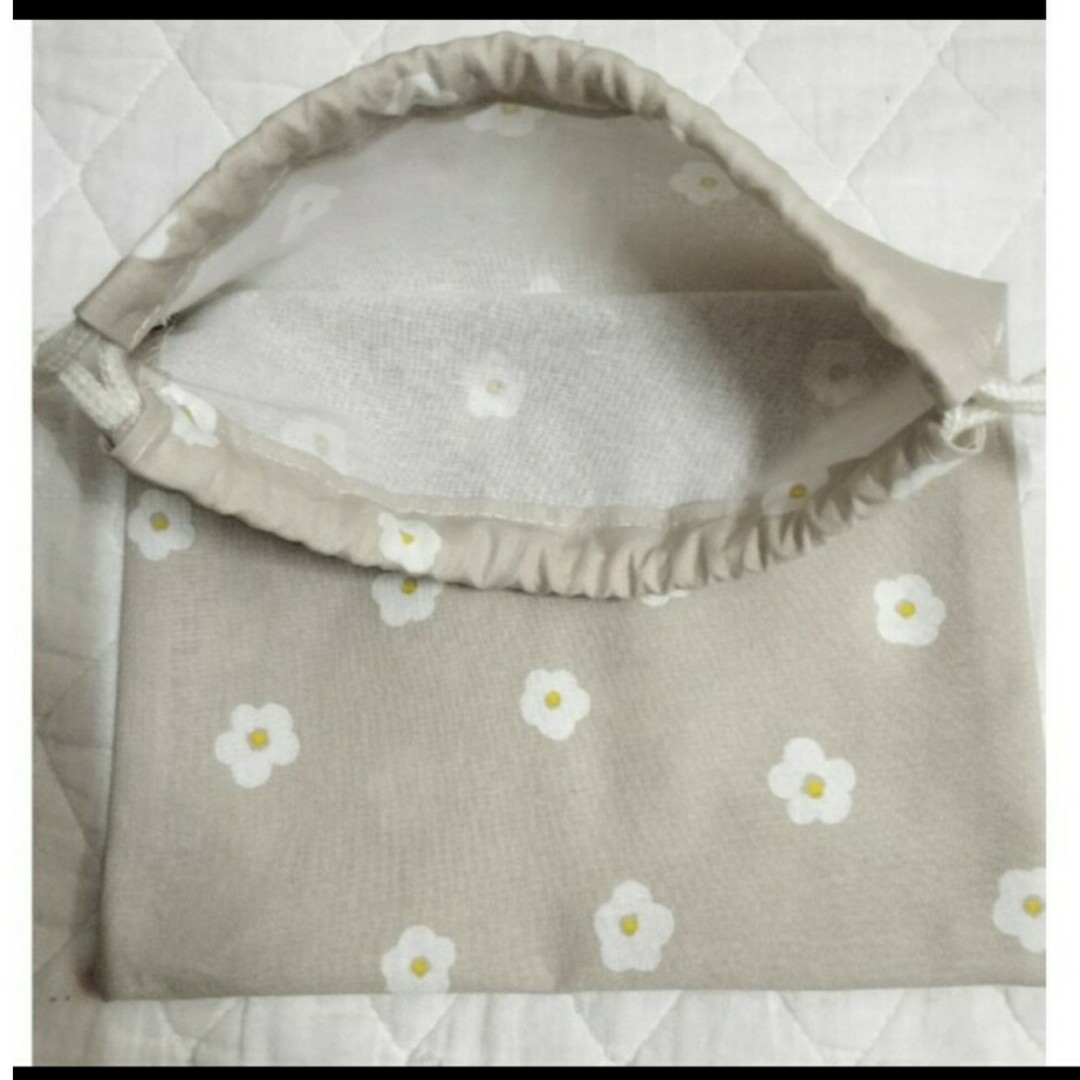 巾着袋　花柄　ハンドメイド ハンドメイドのキッズ/ベビー(外出用品)の商品写真