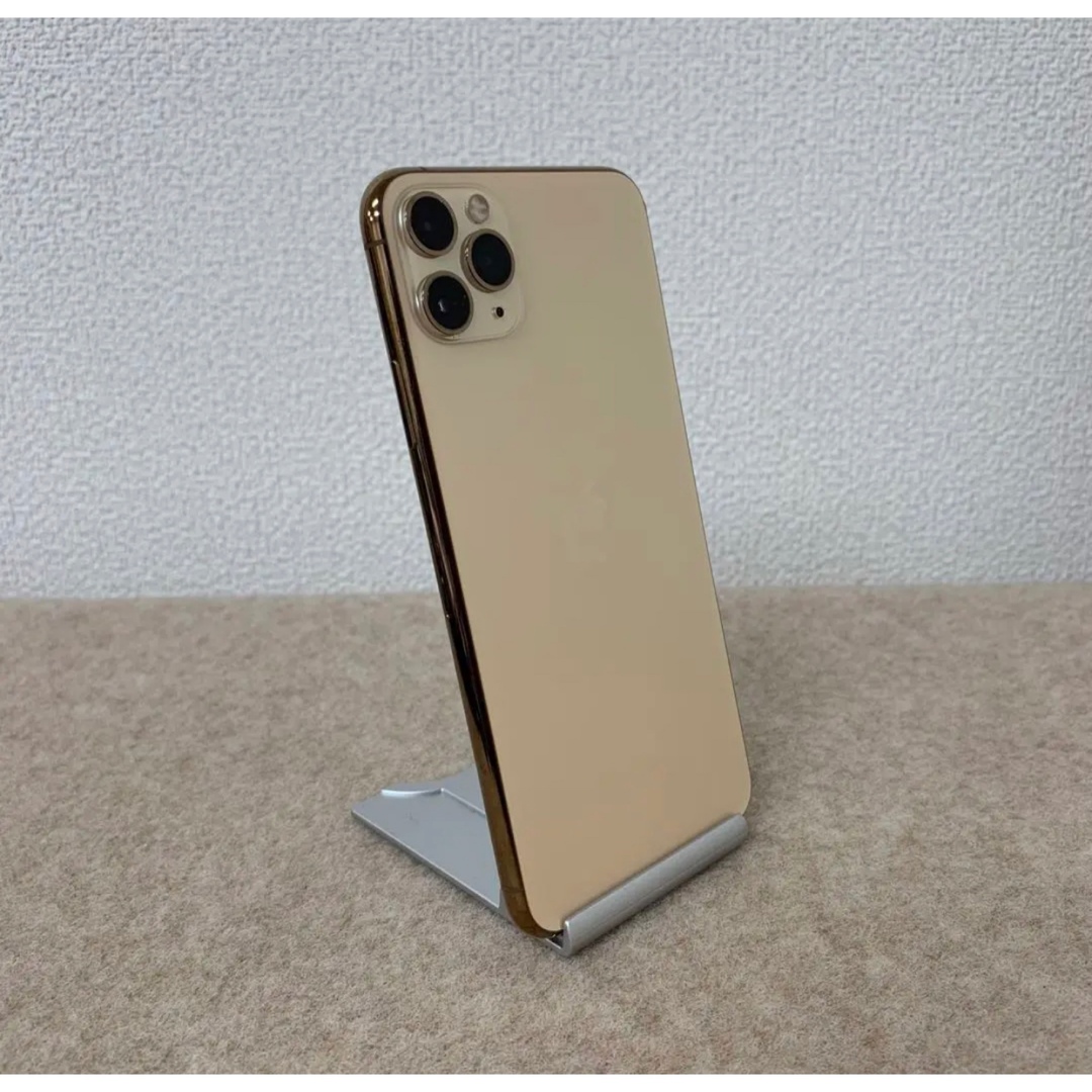 iPhone(アイフォーン)のiPhone11 Pro Max 64GB SIMロック解除済 gold 71 スマホ/家電/カメラのスマートフォン/携帯電話(スマートフォン本体)の商品写真