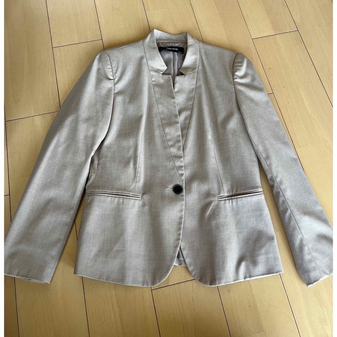 ZARA(ザラ)の美品ZARA BASICザラ　ベージュトレンディージャケット　レディースL〜XL レディースのジャケット/アウター(テーラードジャケット)の商品写真