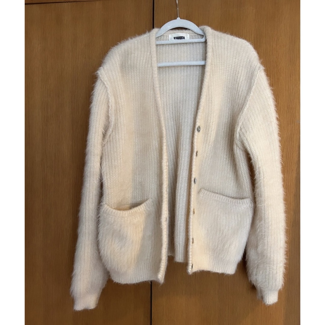 TOGA(トーガ)のVIAVANDA bigshaggycardigan カーディガン　アイボリー レディースのトップス(カーディガン)の商品写真