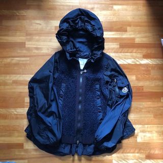 モンクレール(MONCLER)の【クーポン限定値下げ】モンクレール★AZALEES★サカイ(ナイロンジャケット)