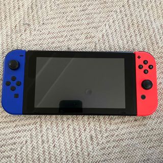 ニンテンドースイッチ(Nintendo Switch)のSwitch本体　ジャンク品(家庭用ゲーム機本体)