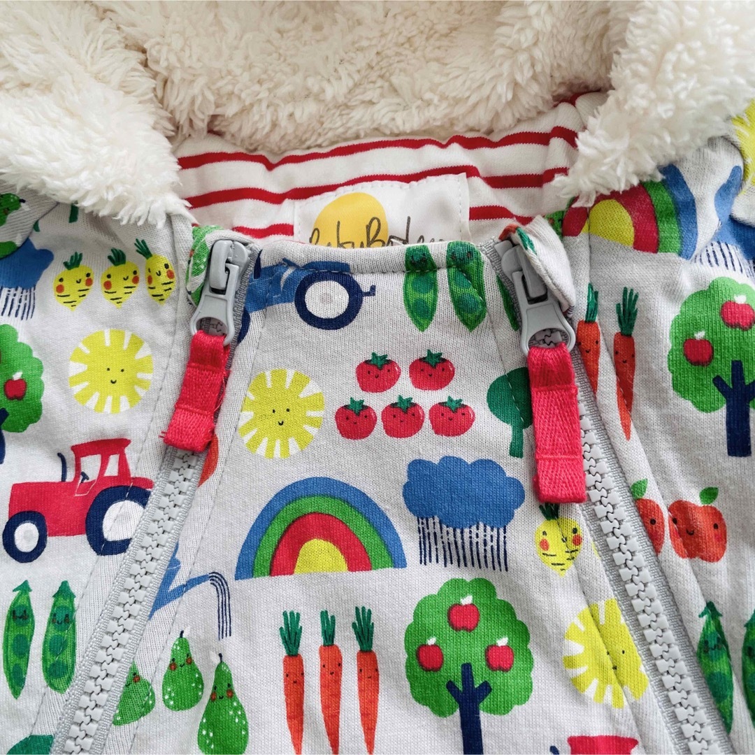 Boden(ボーデン)のBaby Boden ボーデン ジャンプスーツ 18-24M 92cm イギリス キッズ/ベビー/マタニティのキッズ服女の子用(90cm~)(ジャケット/上着)の商品写真