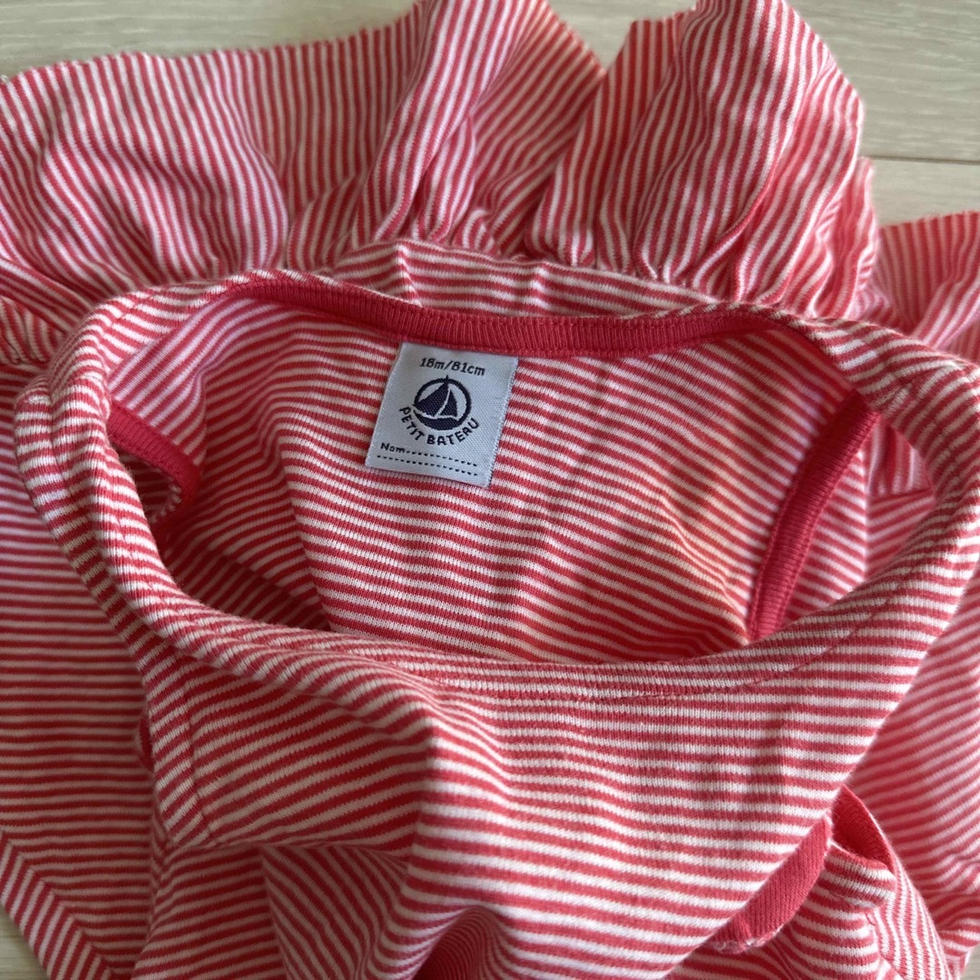 PETIT BATEAU(プチバトー)のプチバトー　マリニエール　ワンピース　赤 キッズ/ベビー/マタニティのベビー服(~85cm)(ワンピース)の商品写真