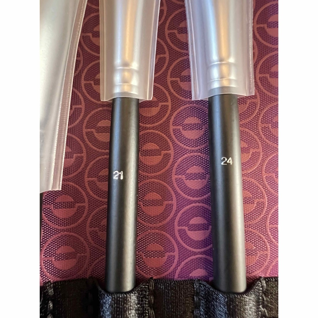 Dior⭐︎メイクブラシセット⭐︎2段ポーチ付き⭐︎非売品 Dior⭐︎メイクブラシセット⭐︎2段ポーチ付き⭐︎非売品