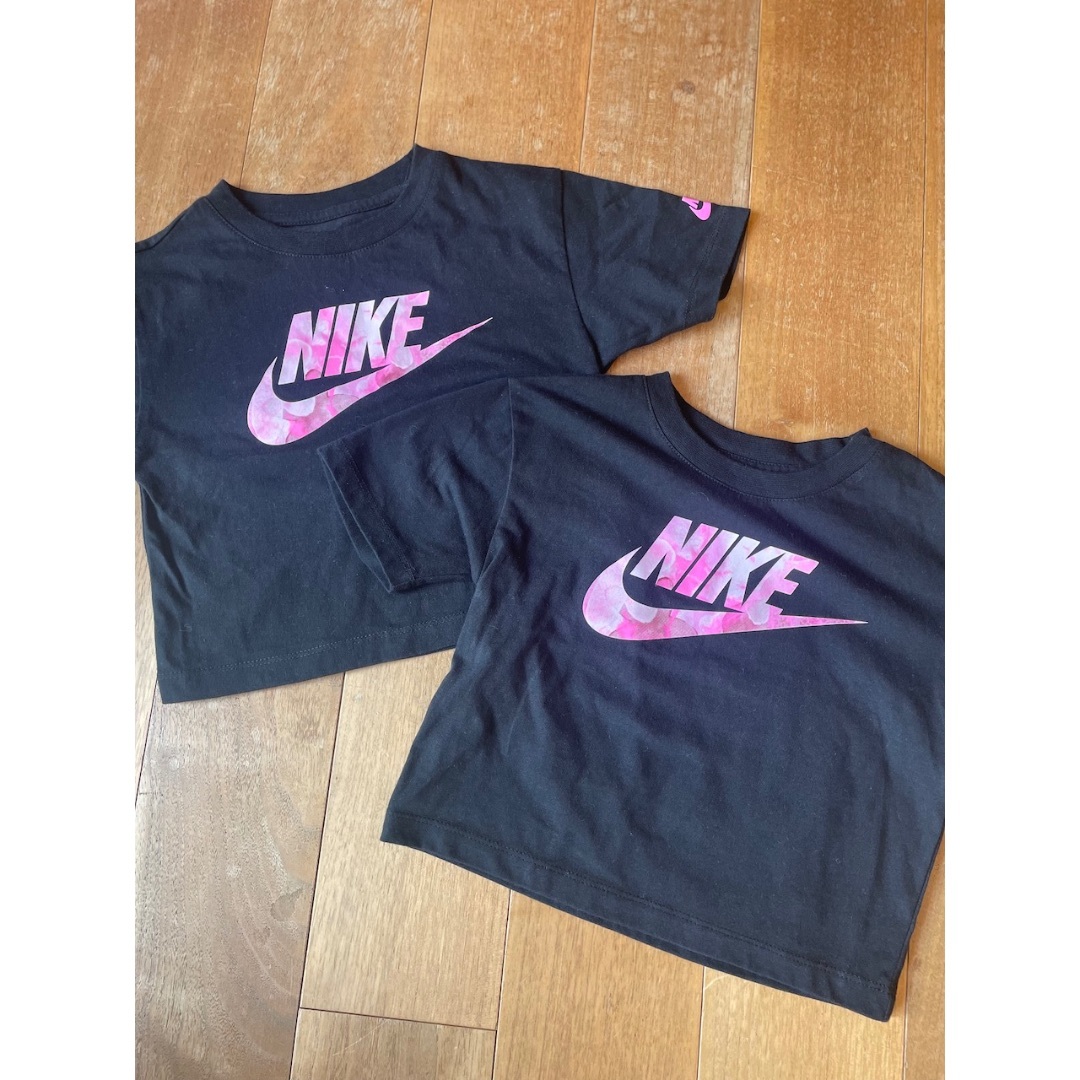 NIKE(ナイキ)のほとんど新品　新作NIKE KIDS　ブラックTシャツ　3-4Y 2セット キッズ/ベビー/マタニティのキッズ服女の子用(90cm~)(Tシャツ/カットソー)の商品写真