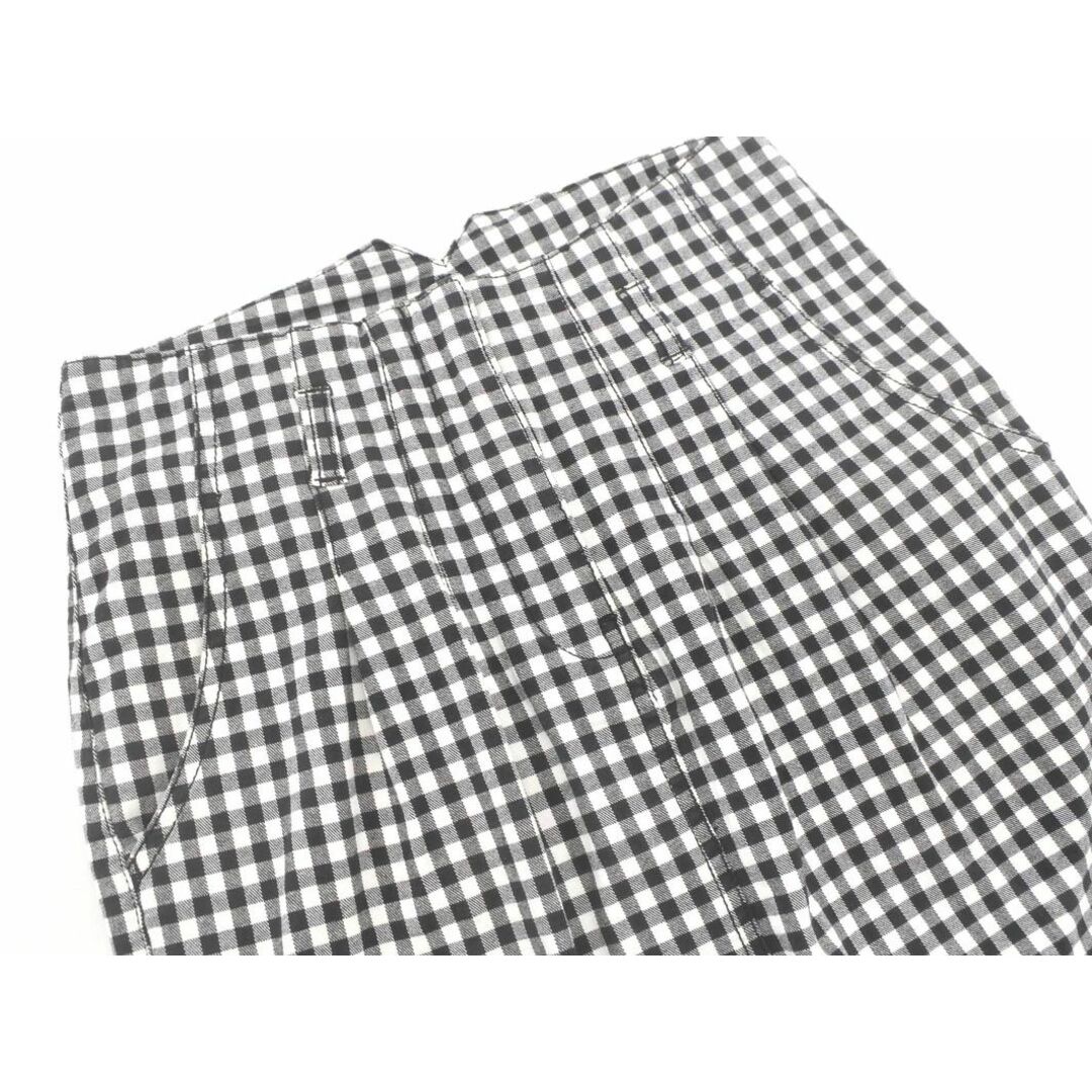 URBAN RESEARCH(アーバンリサーチ)のアーバンリサーチ ギンガムチェック タイト スカート sizeS/白ｘ黒 ■■ レディース レディースのスカート(ミニスカート)の商品写真