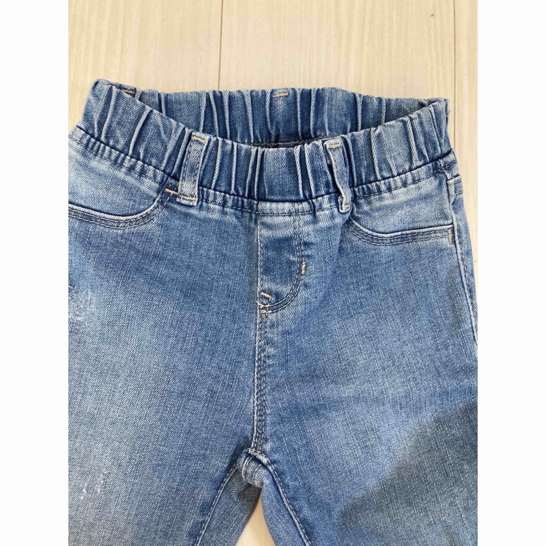 GAP Kids(ギャップキッズ)のGAP  キッズ　ダメージデニム　4years キッズ/ベビー/マタニティのキッズ服男の子用(90cm~)(パンツ/スパッツ)の商品写真