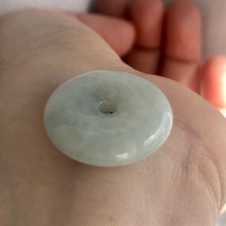 特価　(小)ミャンマー直送本翡翠　丸翡翠　ペンダント(ネックレス)