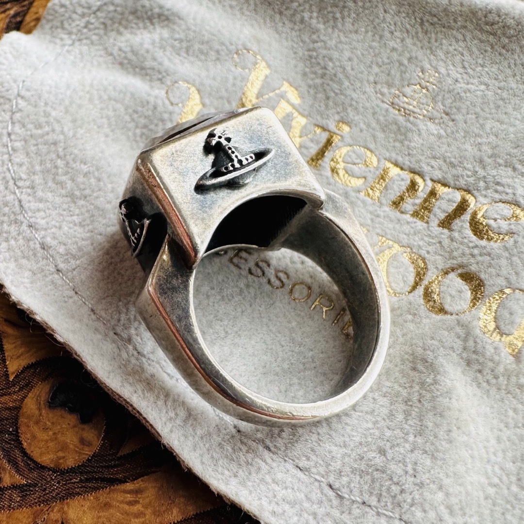 希少 Vivienne Westwood ナックルリング-