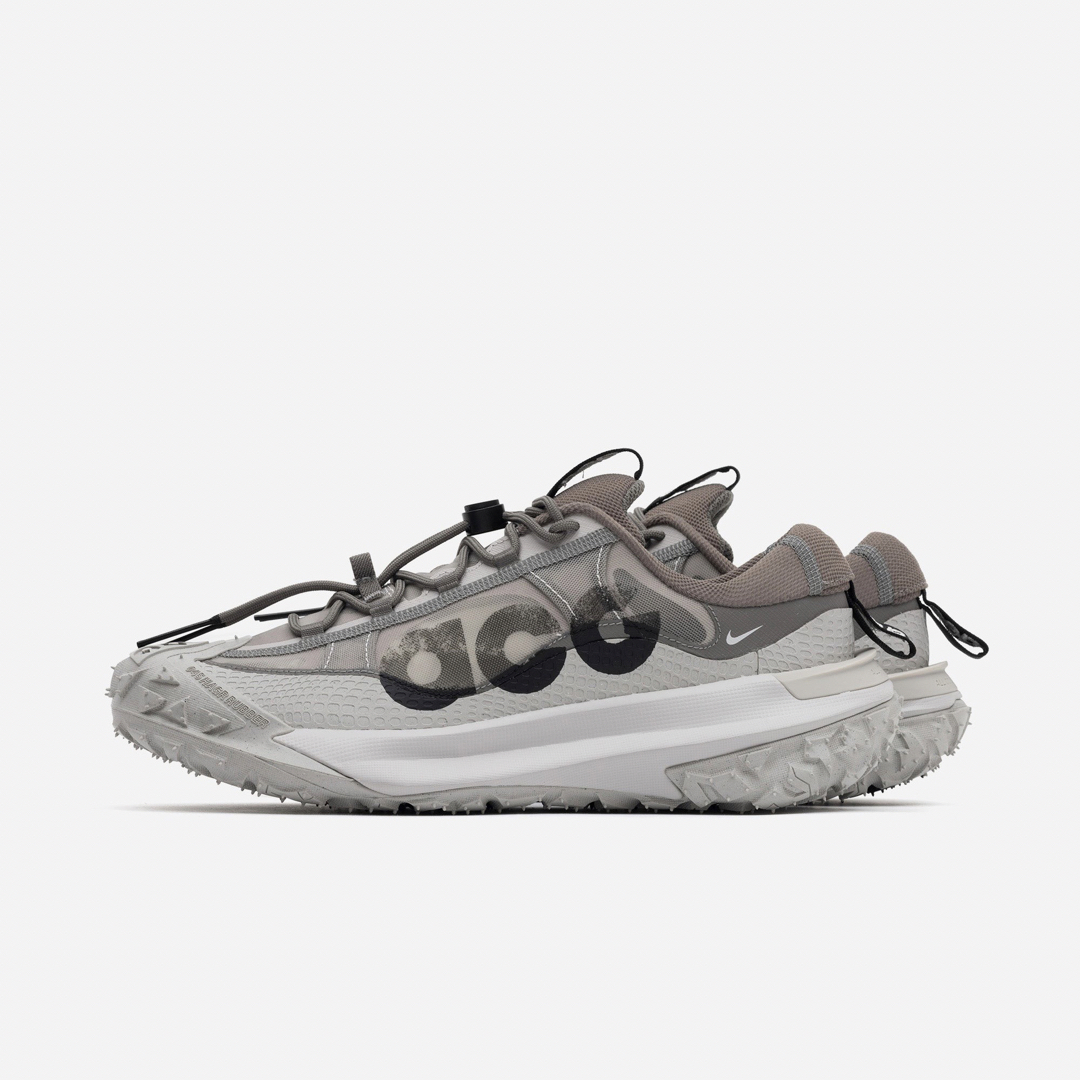 NIKE ACG Mountain Fly 2 Low マウンテンフライ2ロー